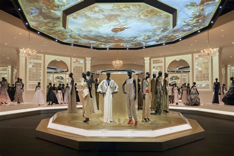 christian dior exhibit.